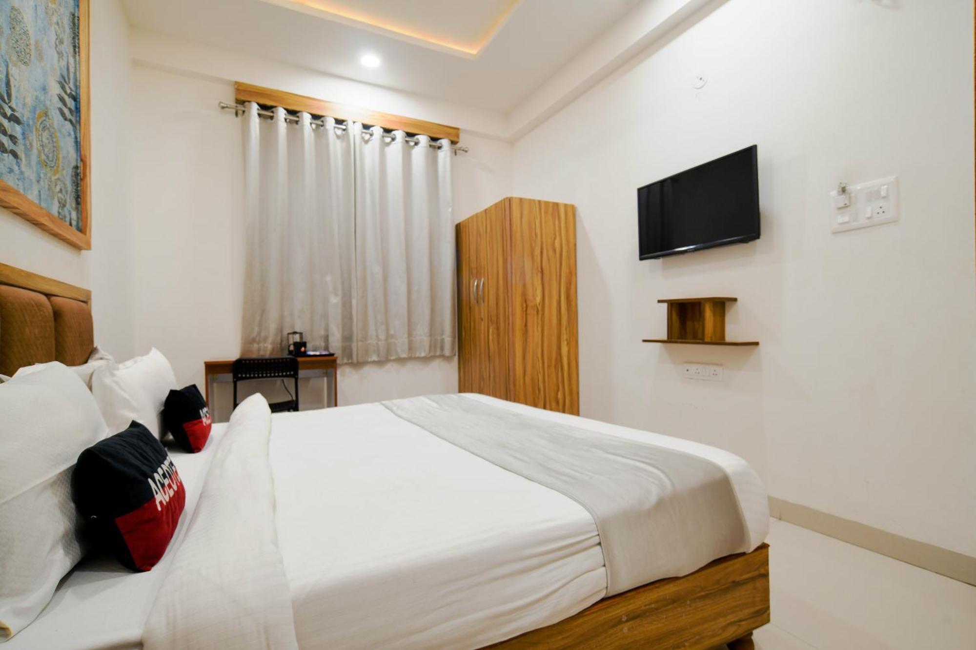 Aceotel Inn Flamingo Indore Exteriör bild