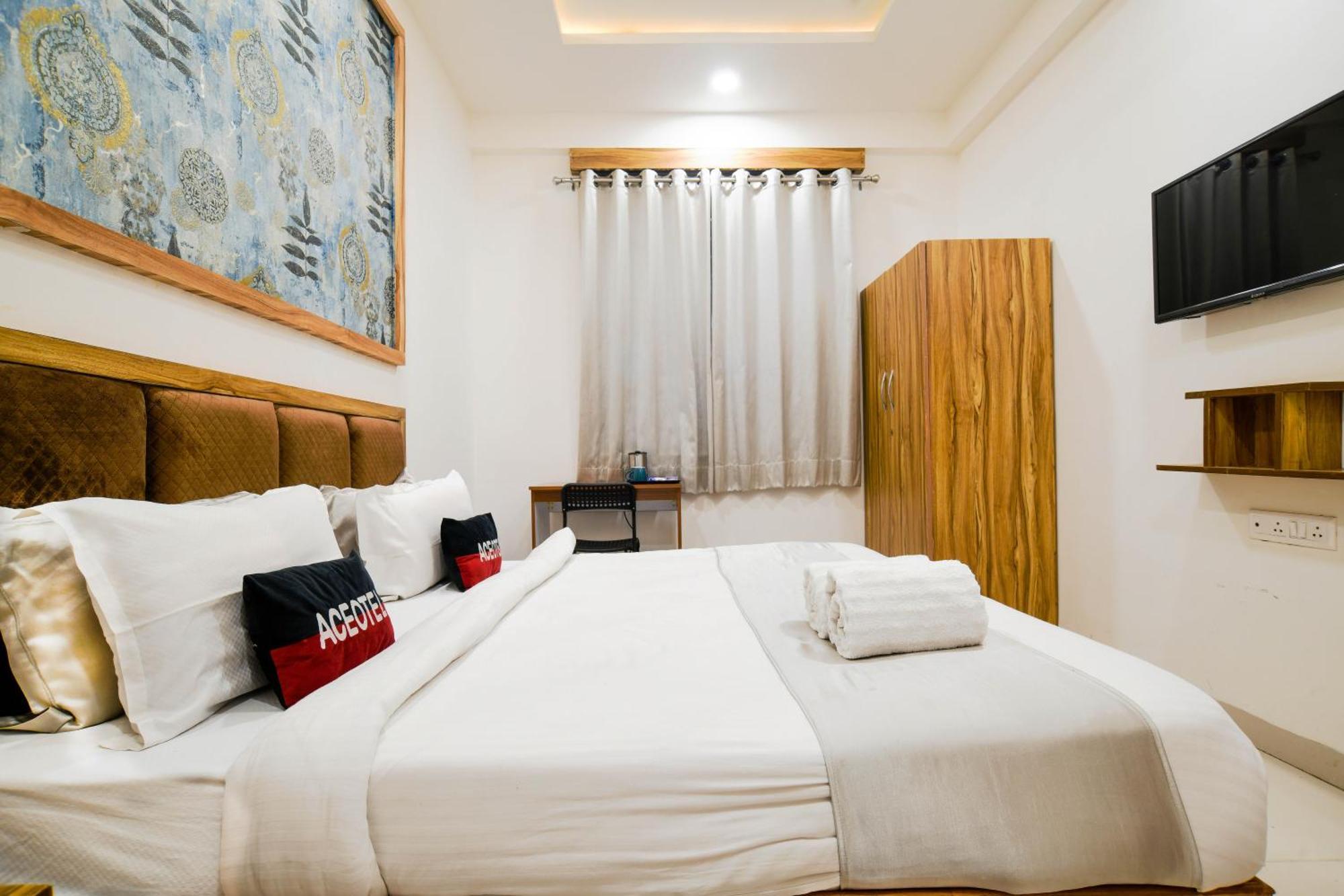 Aceotel Inn Flamingo Indore Exteriör bild