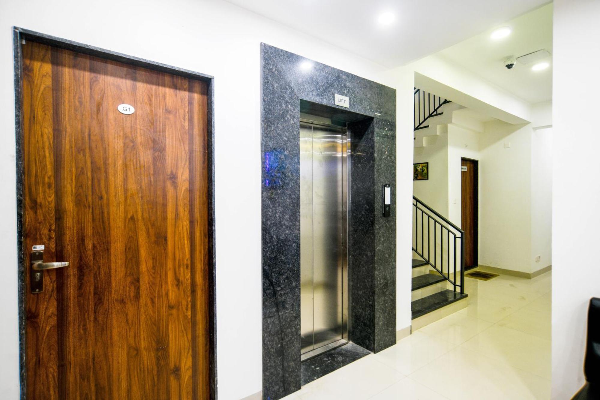 Aceotel Inn Flamingo Indore Exteriör bild
