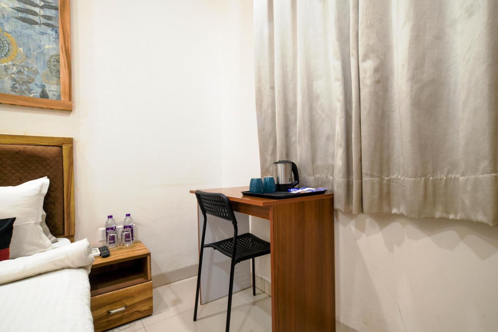 Aceotel Inn Flamingo Indore Exteriör bild